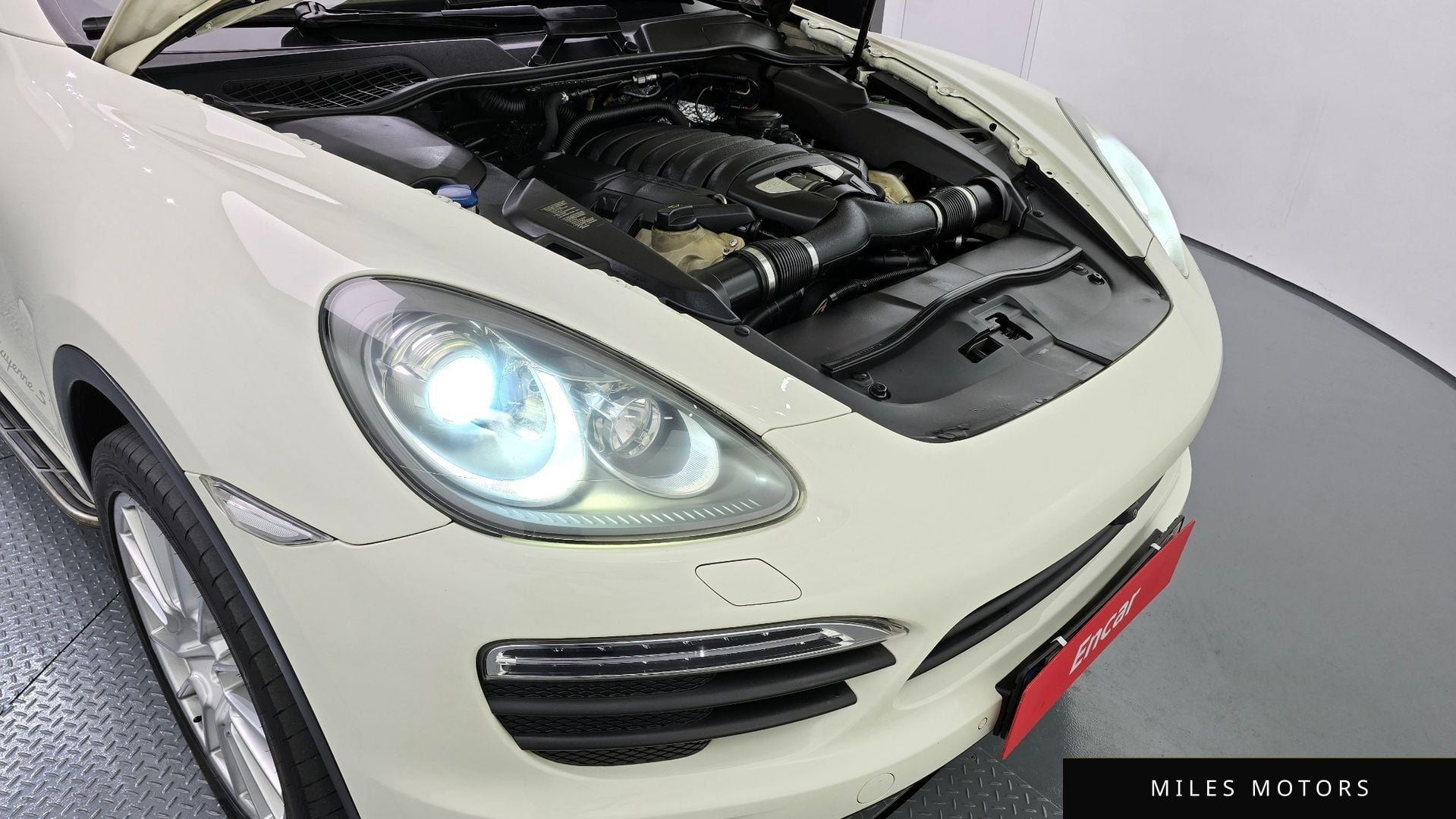 Porsche Cayenne 2012 — миниатюра 6