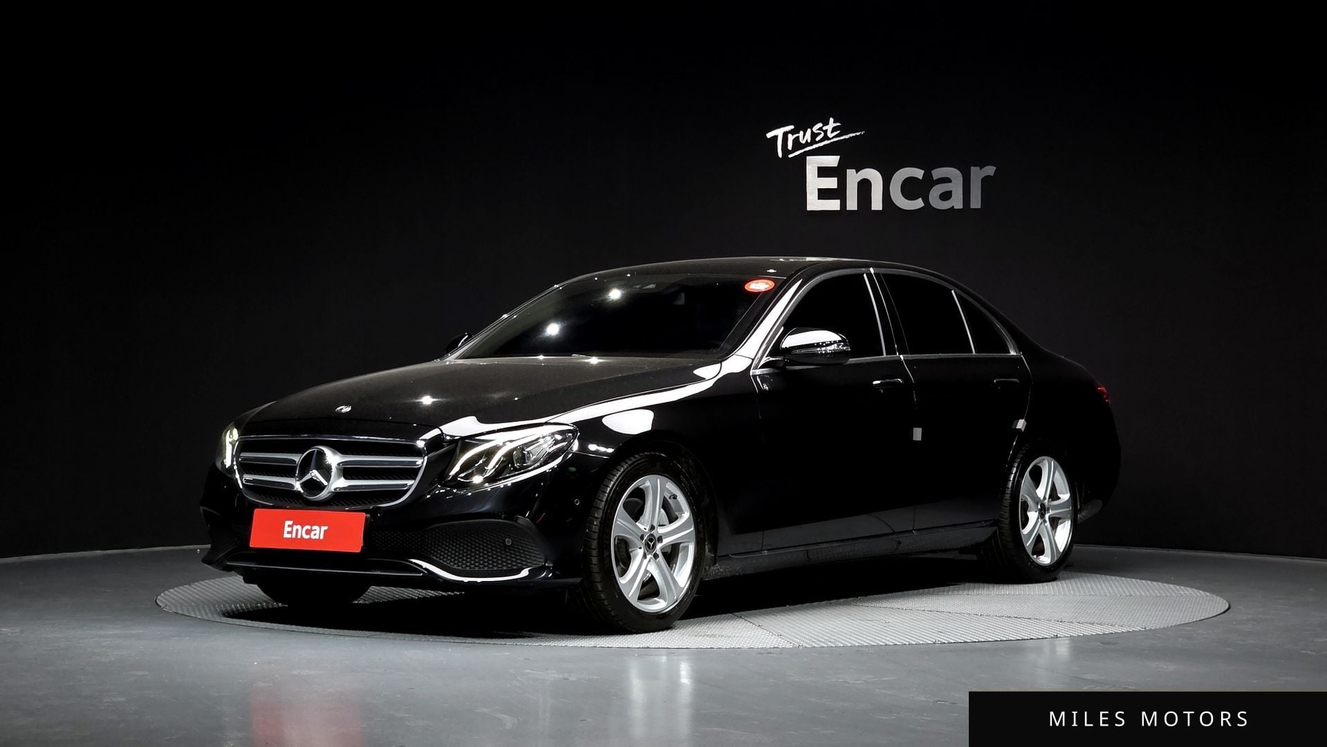 Mercedes-Benz E-Class W213 2018 — фото 1 из 12