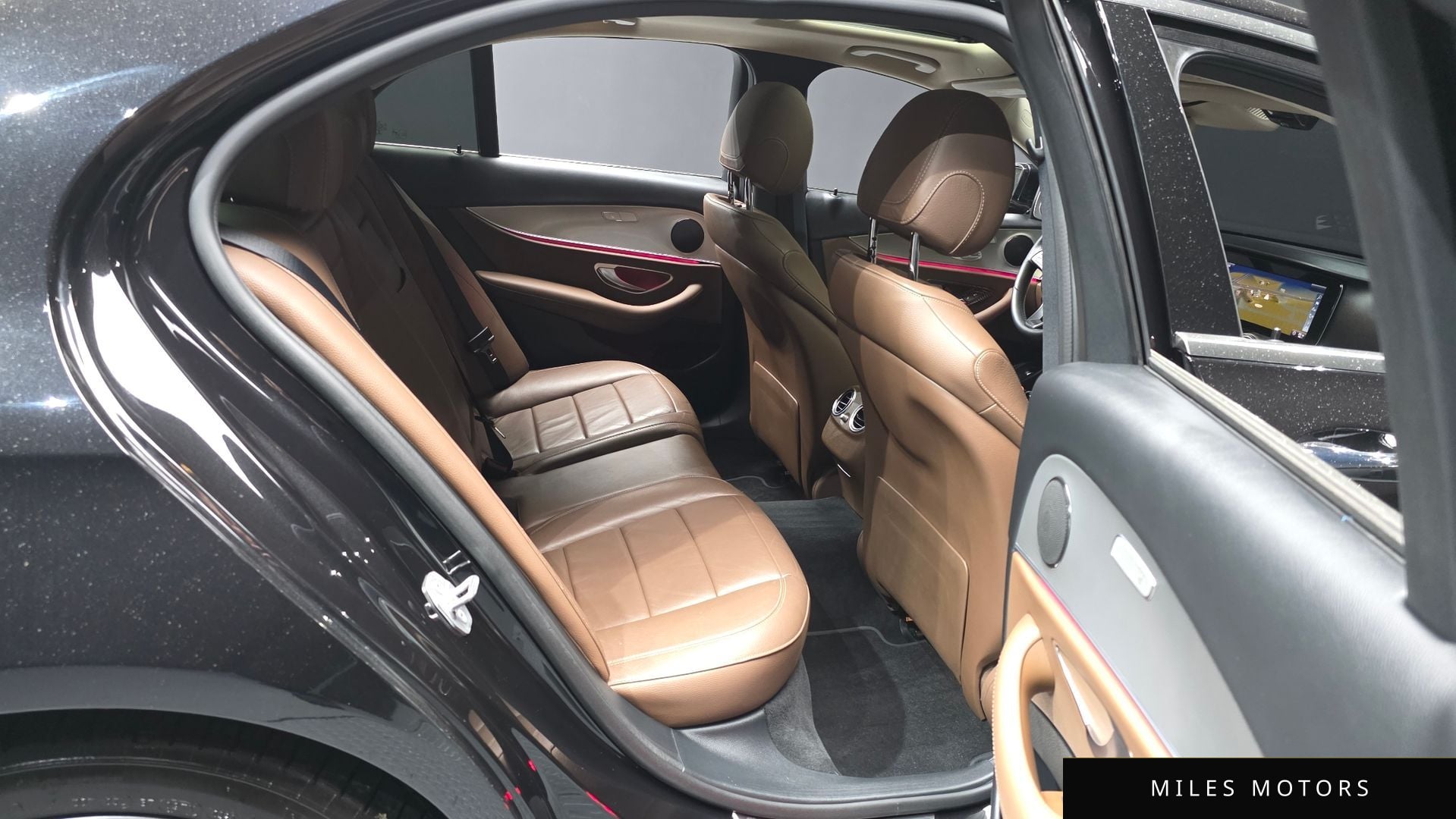 Mercedes-Benz E-Class W213 2018 — миниатюра 12