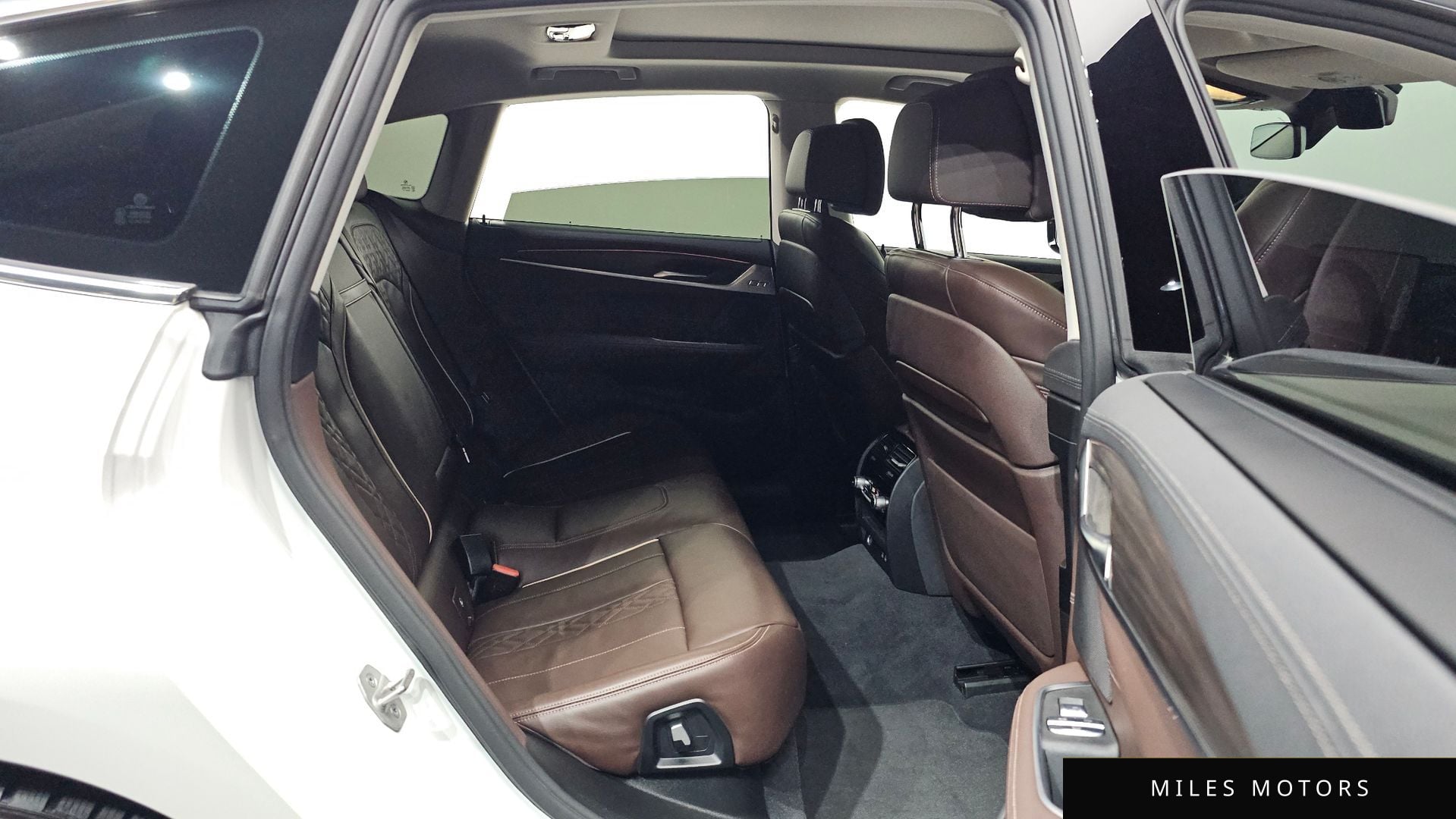 BMW 6 Series GT (G32) 2023 — миниатюра 12