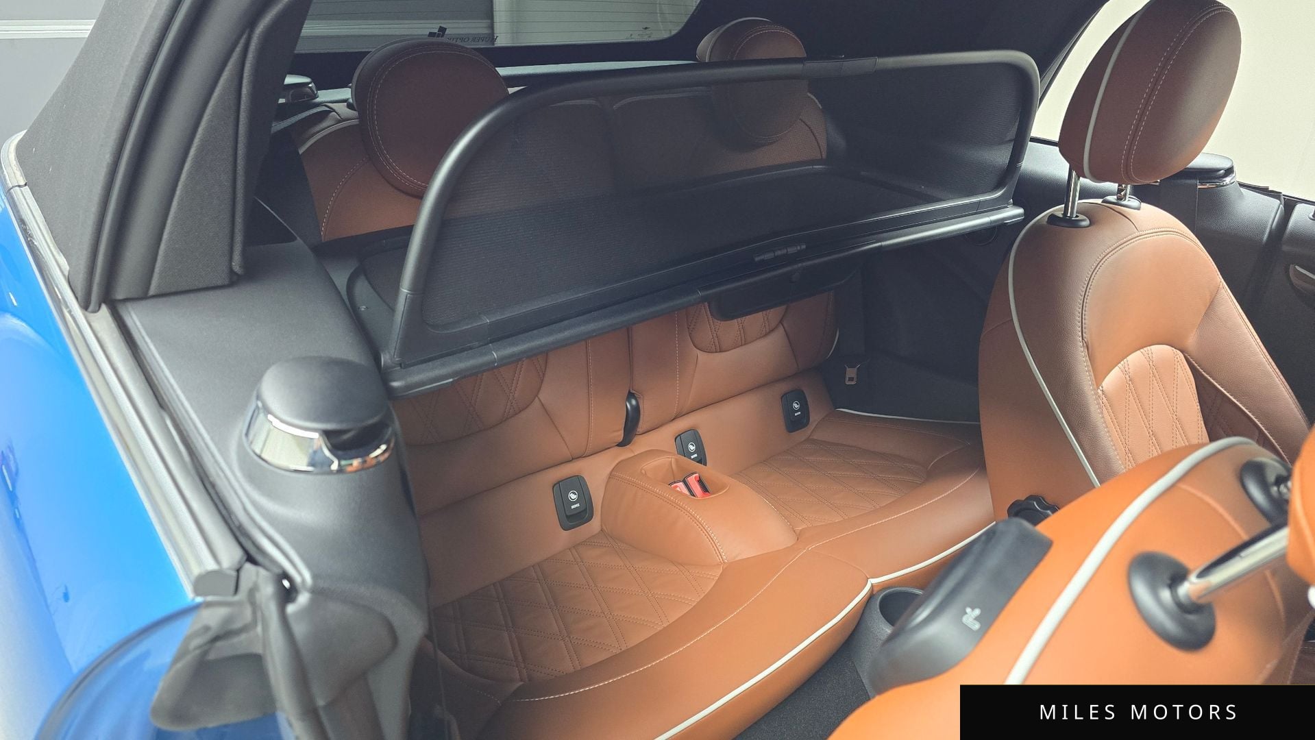 MINI Cooper Convertible 2024 — миниатюра 12