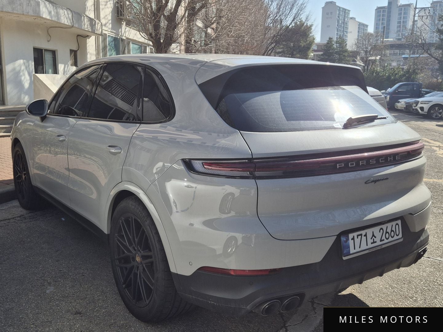 Porsche Cayenne 2025 — миниатюра 2