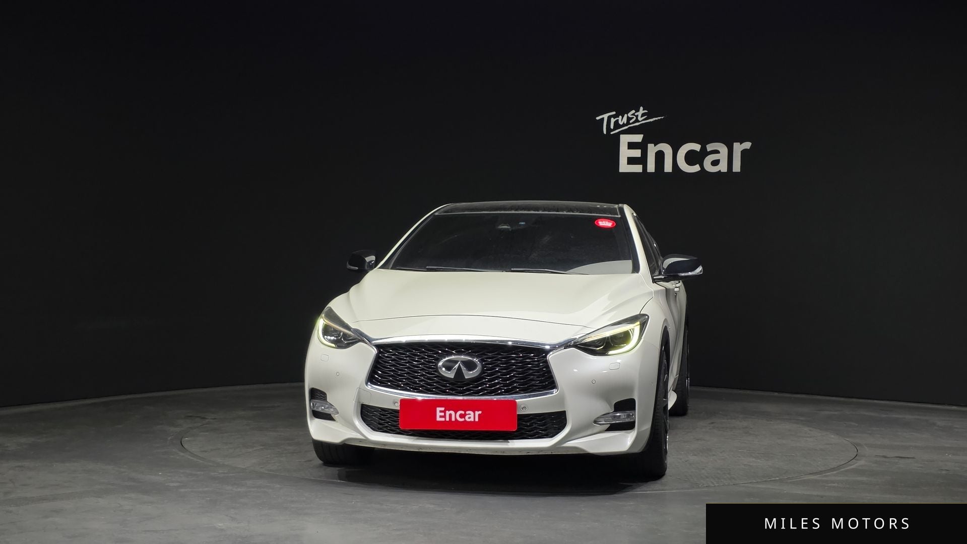 Infiniti Q30 2017 — миниатюра 3