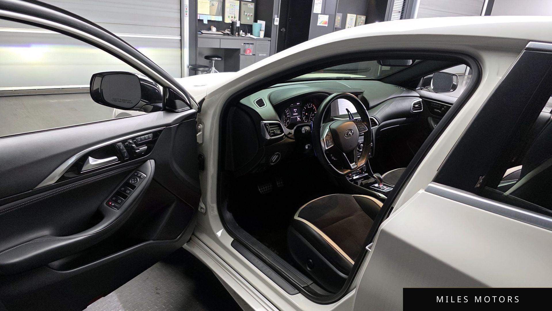 Infiniti Q30 2017 — миниатюра 10