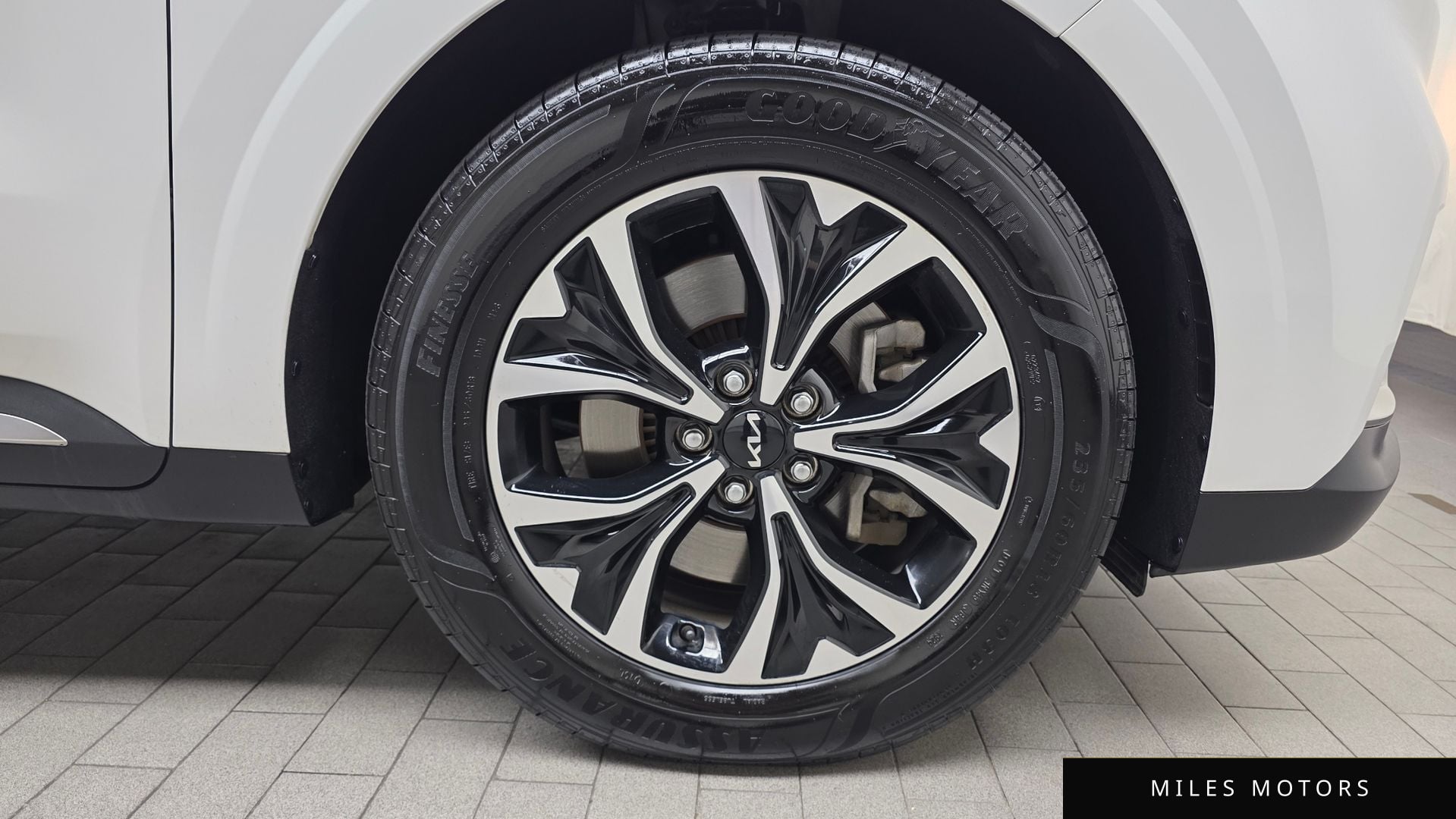 Kia Carnival 2023 — миниатюра 5
