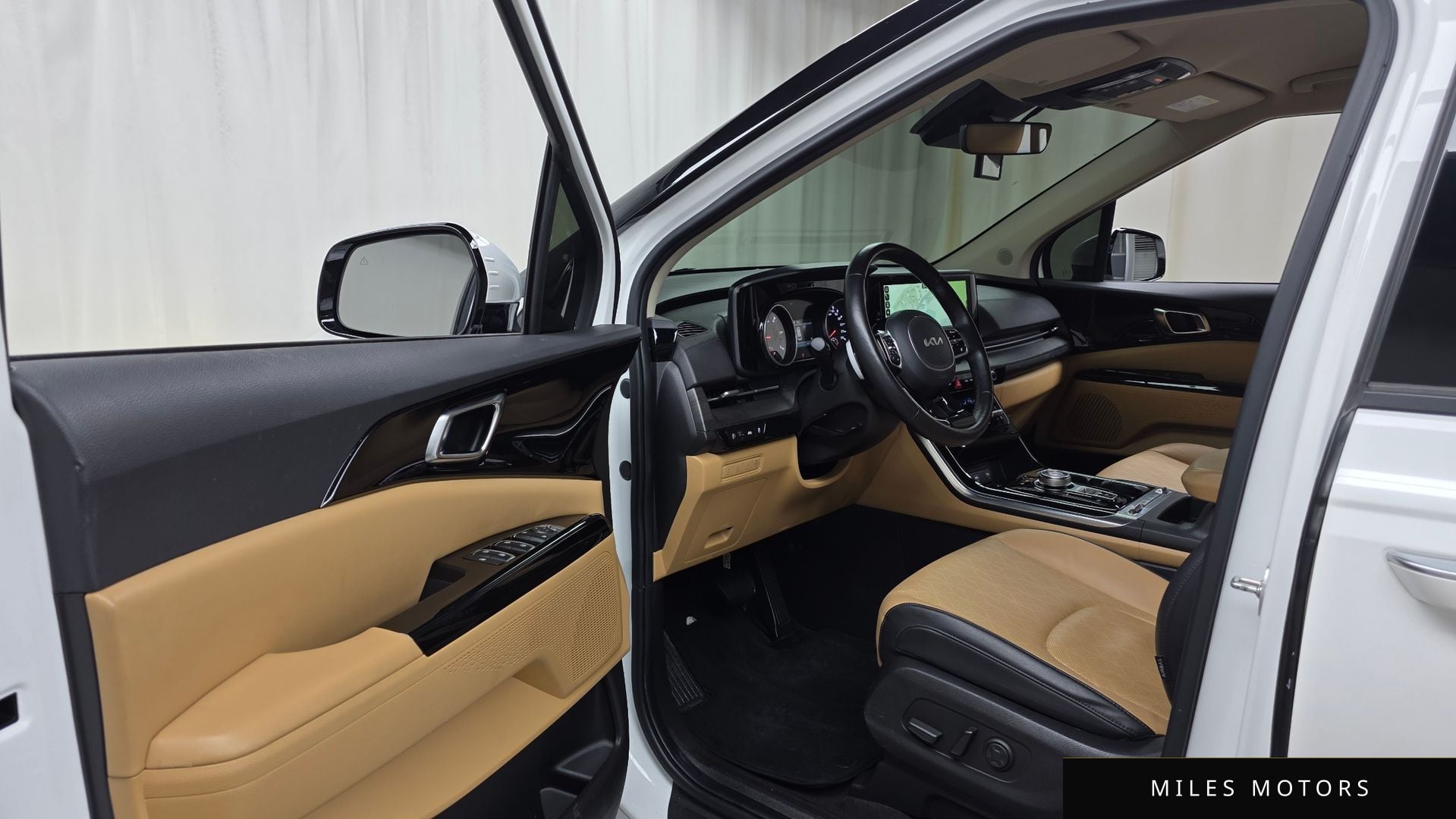 Kia Carnival 2023 — миниатюра 10