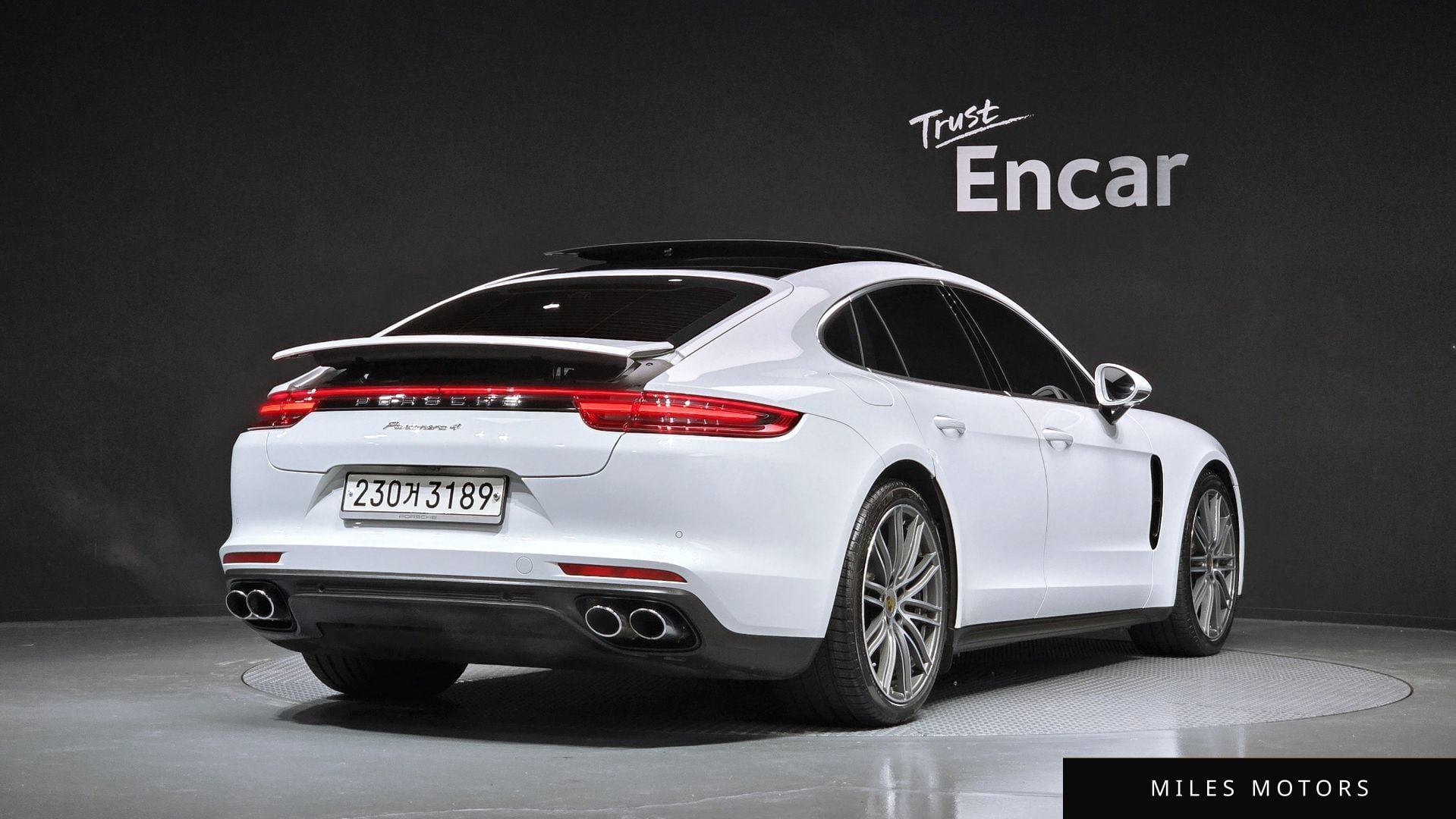 Porsche Panamera 2020 — миниатюра 2