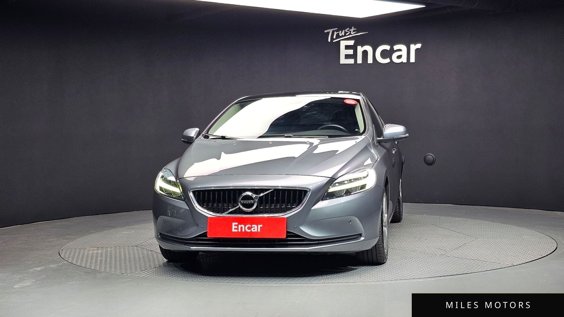 Volvo V40 2018 — миниатюра 3