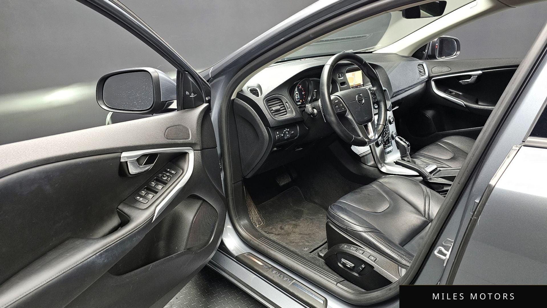Volvo V40 2018 — миниатюра 11