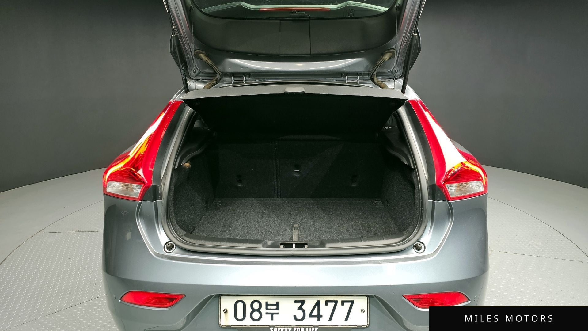 Volvo V40 2018 — миниатюра 20