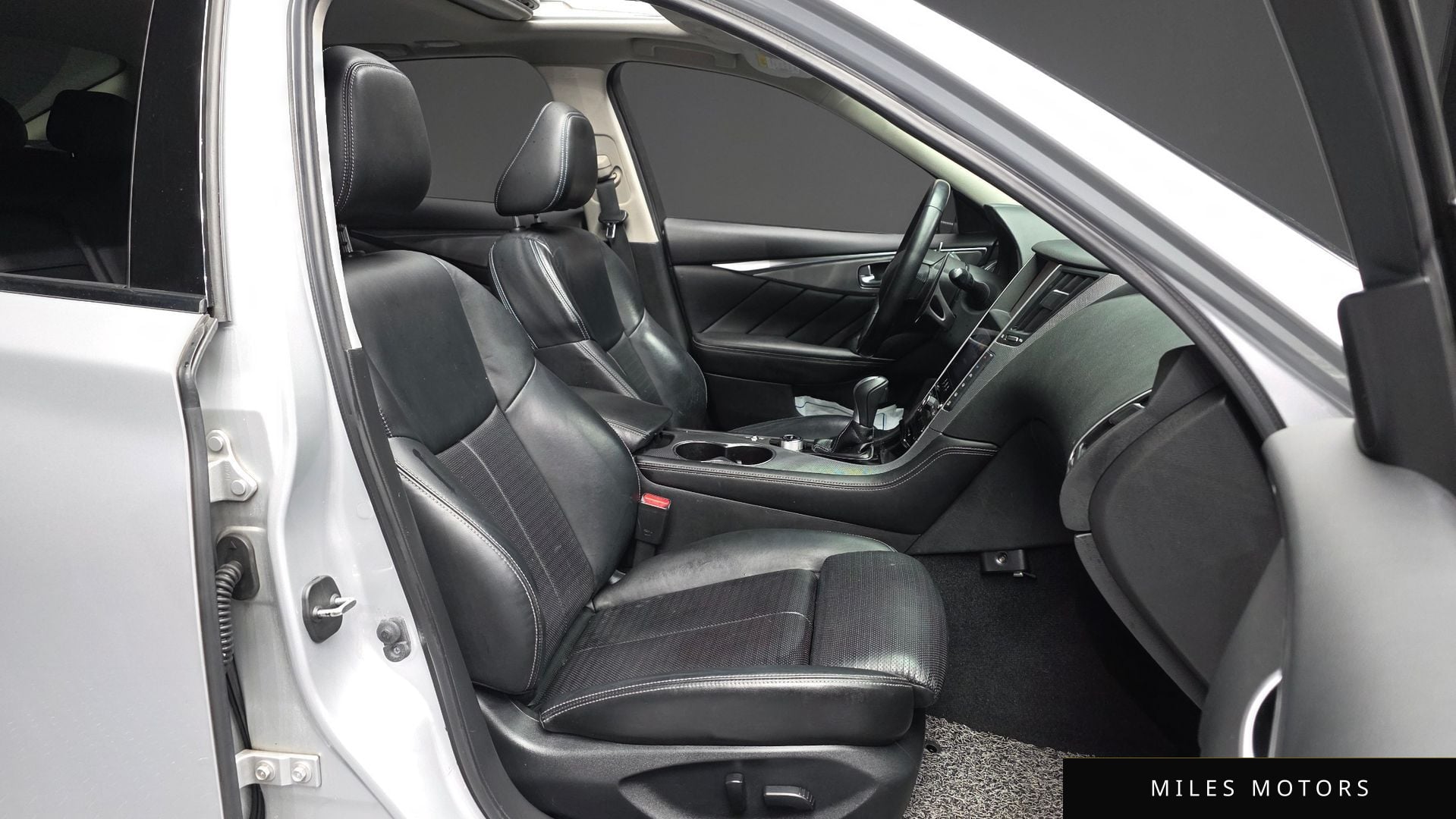 Infiniti Q50 2016 — миниатюра 11
