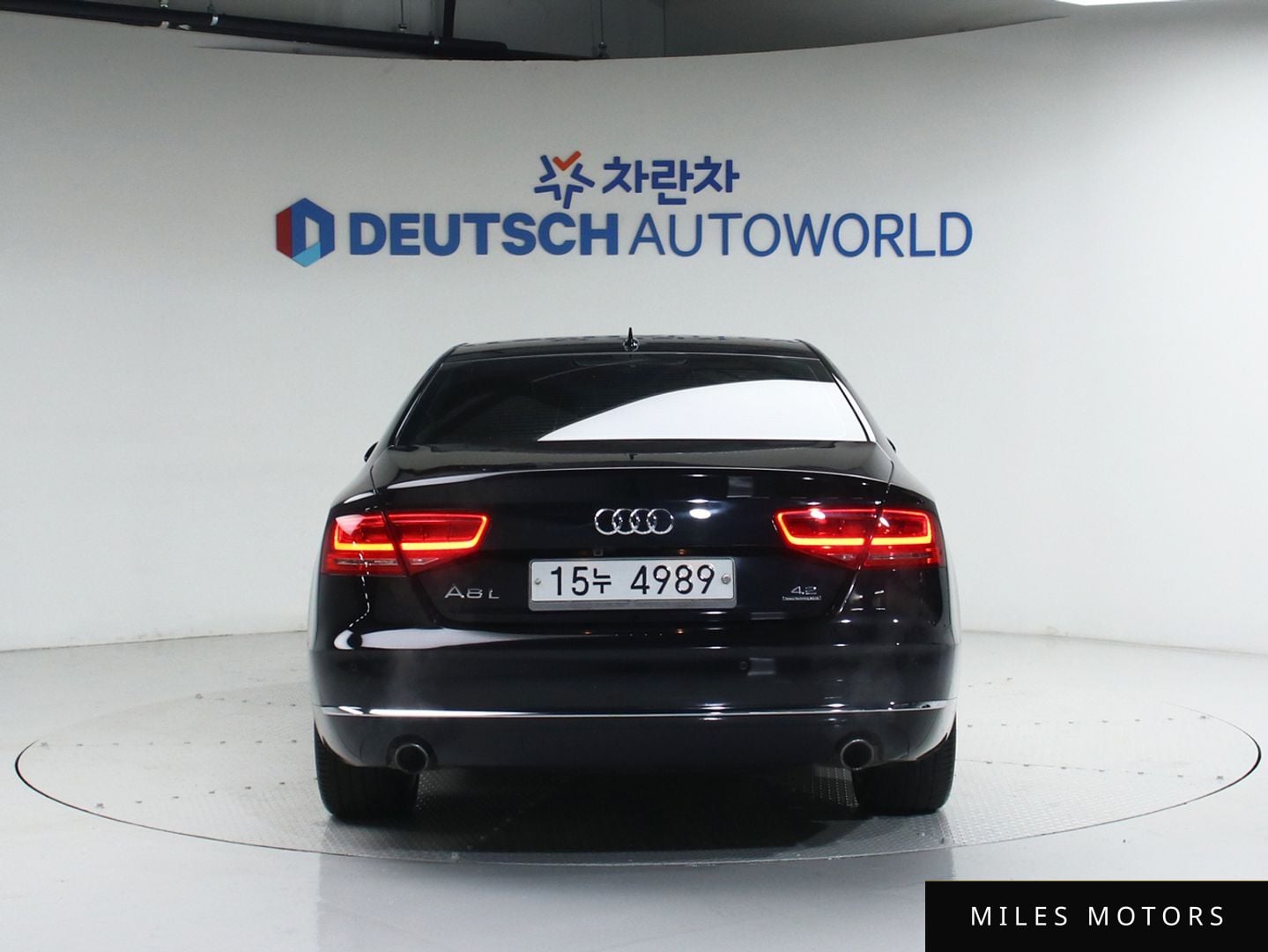 Audi A8 2011 — миниатюра 4