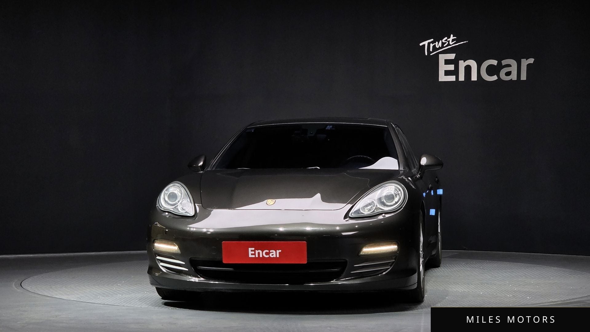 Porsche Panamera 2011 — миниатюра 3