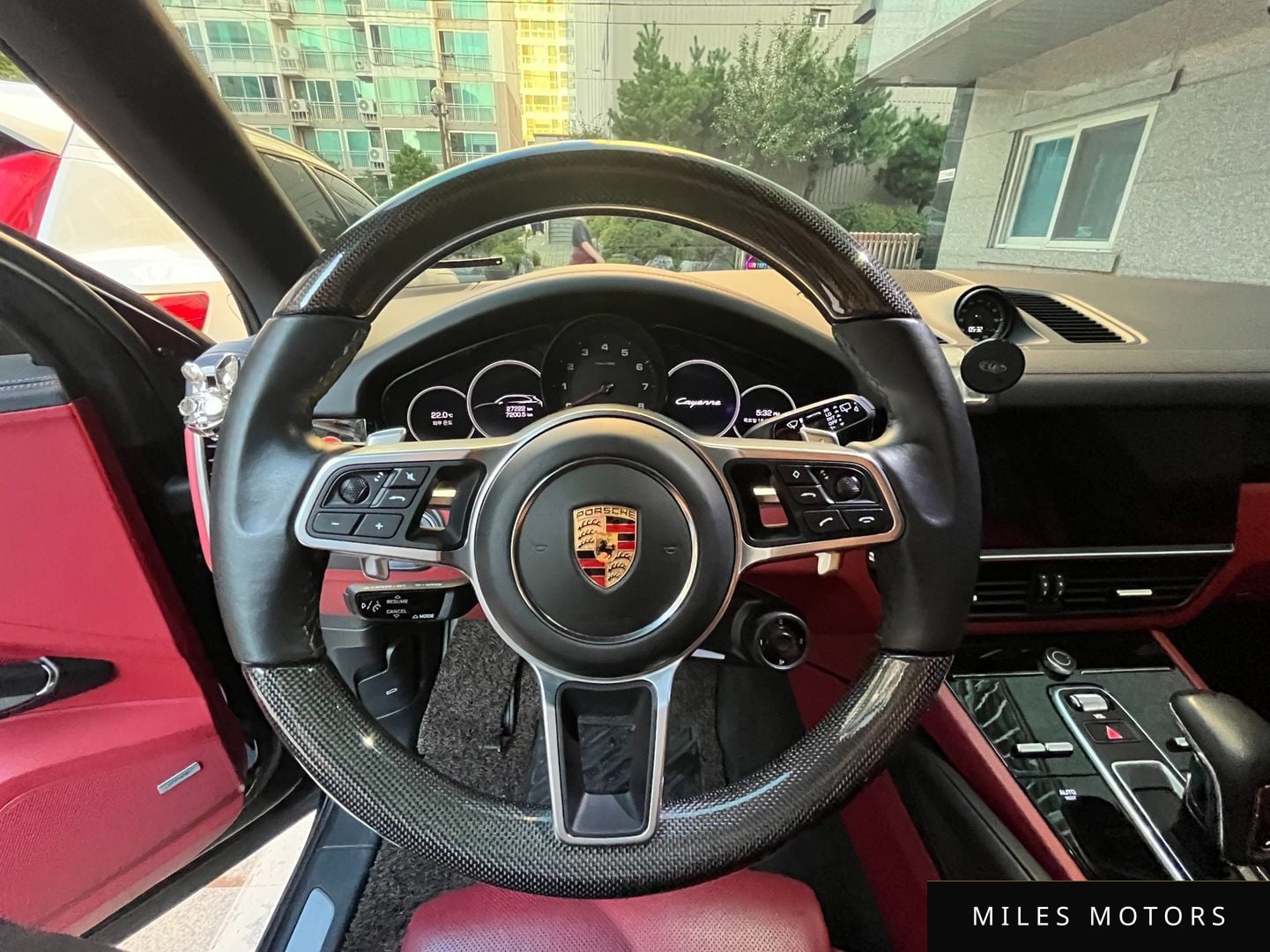 Porsche Cayenne 2021 — миниатюра 8