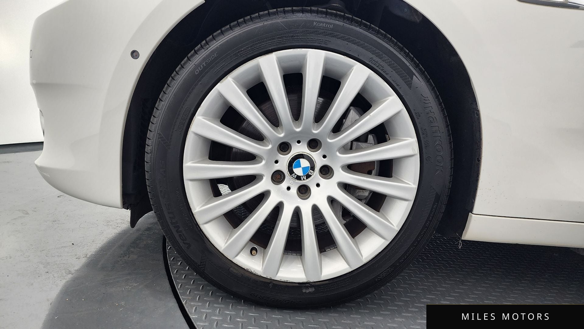 BMW 5시리즈 GT (F07) 2013 — миниатюра 5