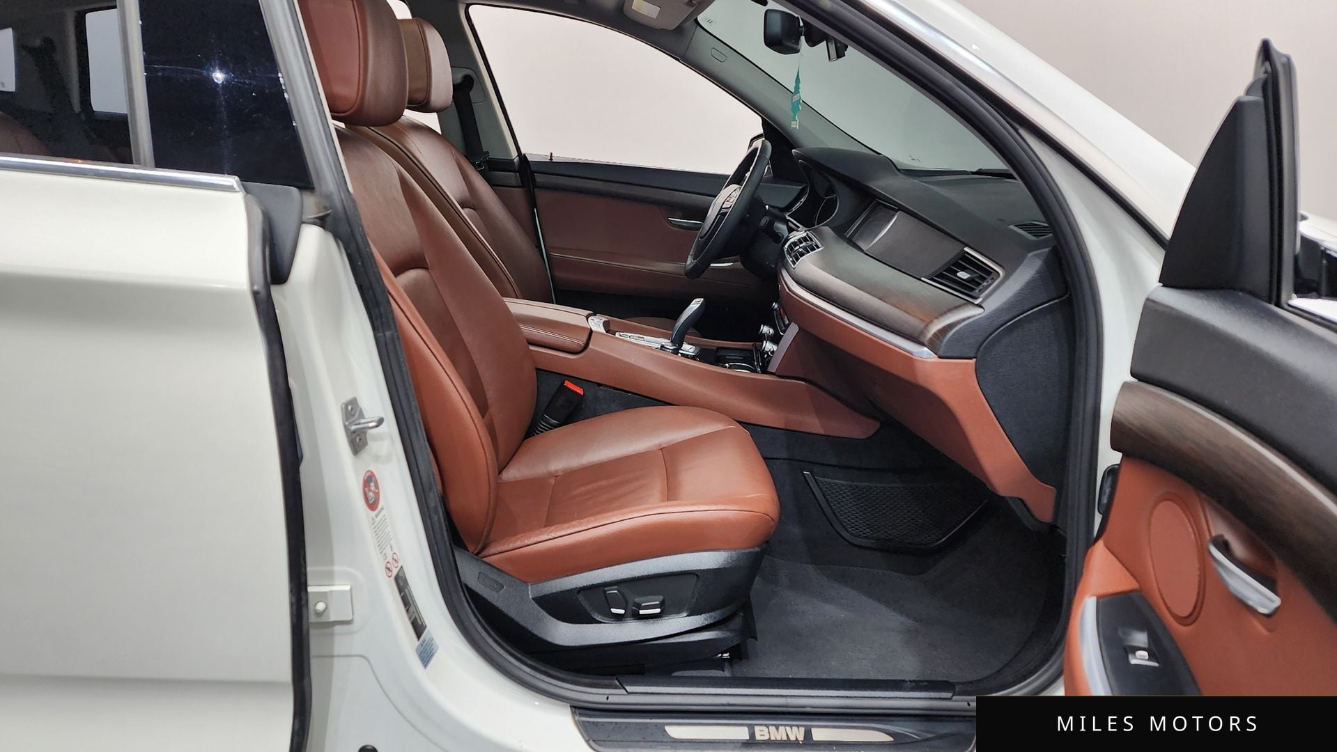 BMW 5시리즈 GT (F07) 2013 — миниатюра 11