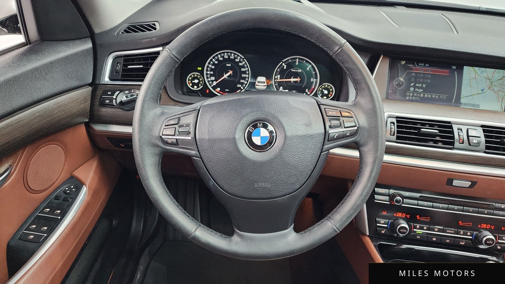 BMW 5시리즈 GT (F07) 2013 — миниатюра 13