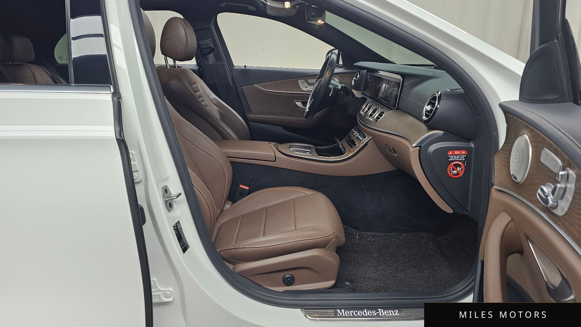 Mercedes-Benz E-Class W213 2021 — миниатюра 11