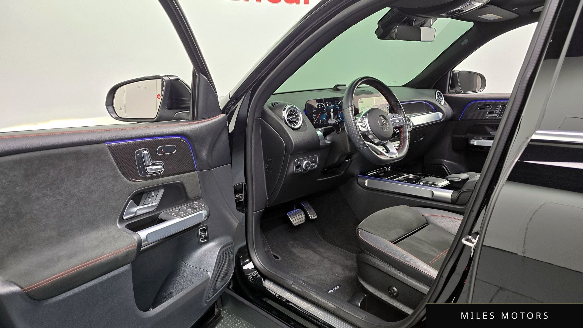 Mercedes-Benz GLB-Class X247 2023 — миниатюра 11