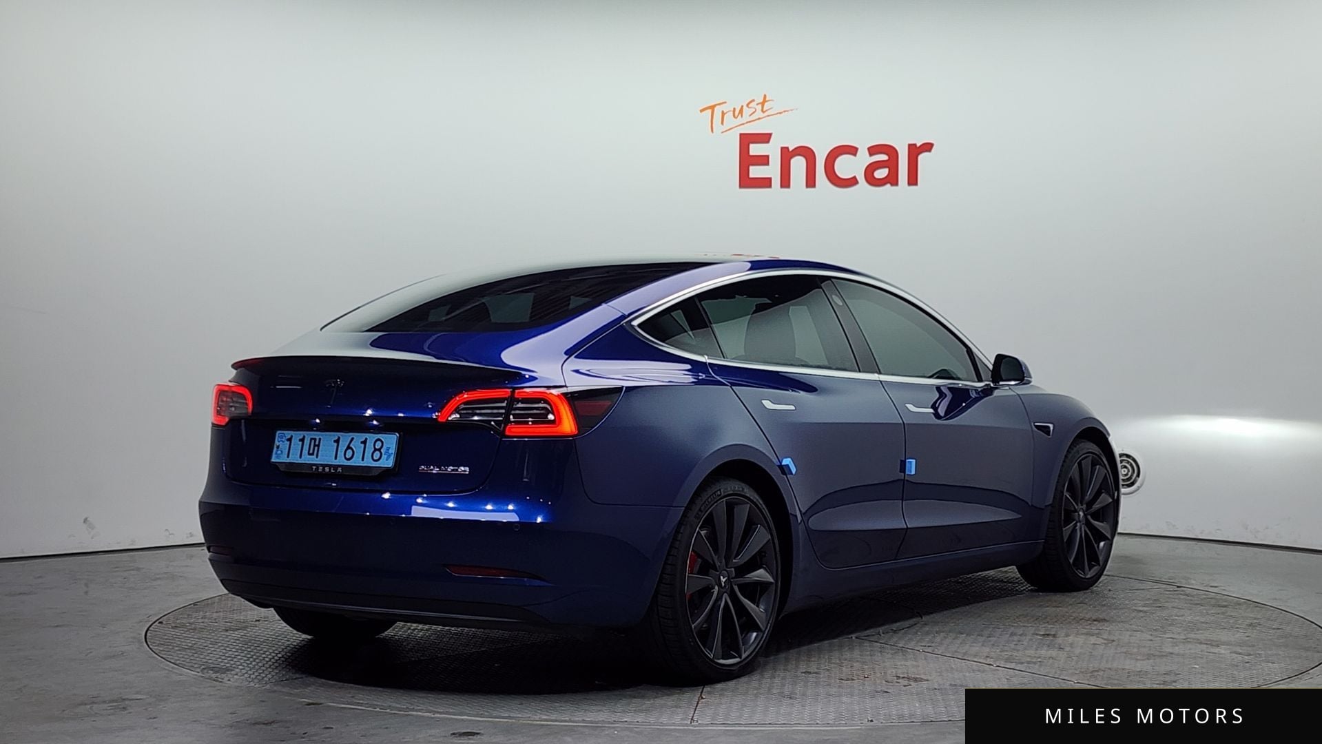 Tesla Model 3 2020 — миниатюра 2