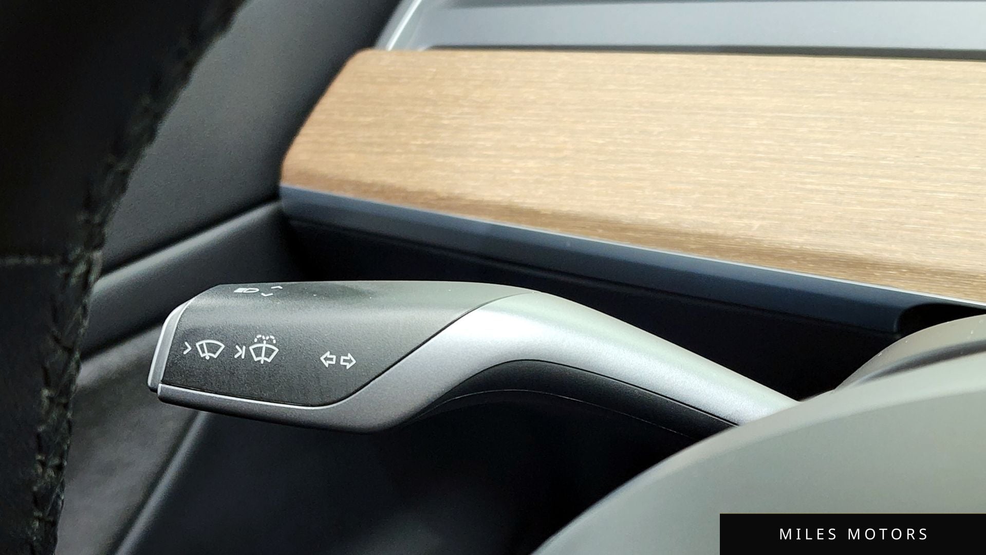Tesla Model 3 2020 — миниатюра 13