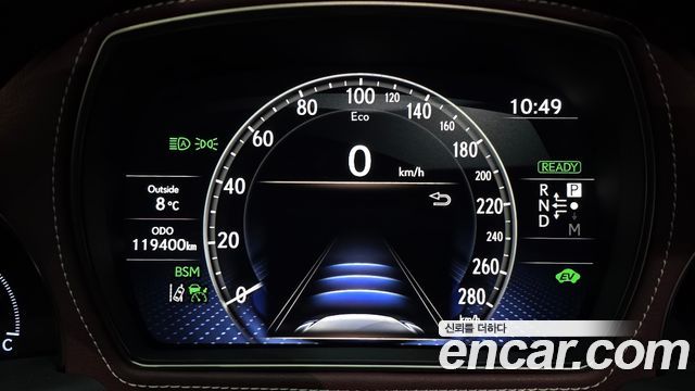Лексус LS500h 2020 — миниатюра 8