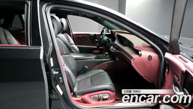Лексус LS500h 2020 — миниатюра 10