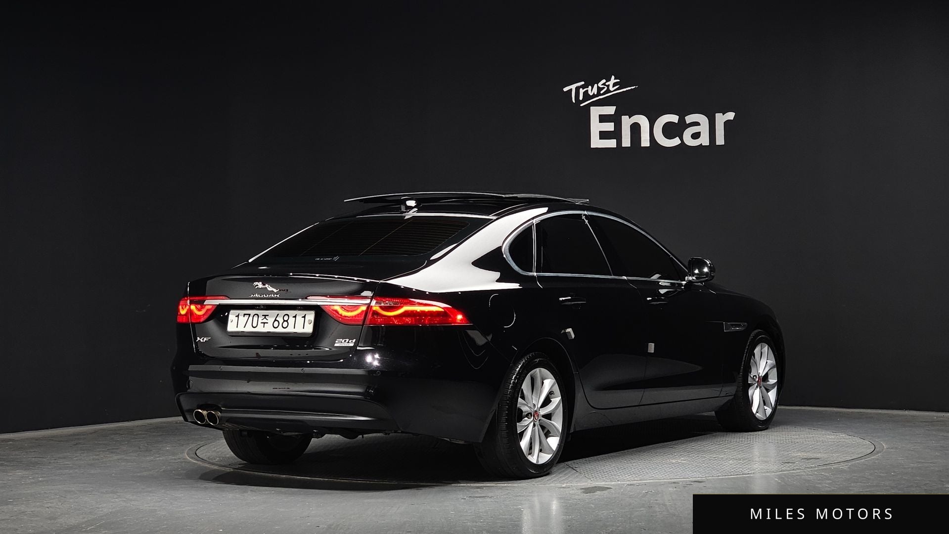 Jaguar XF (X260) 2019 — миниатюра 2