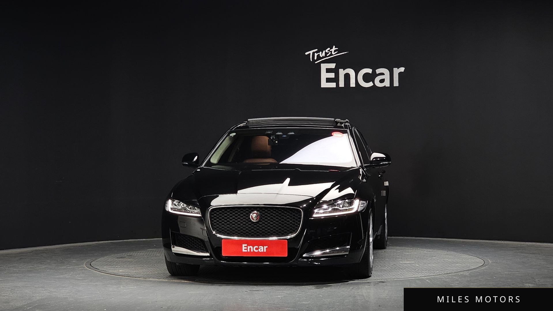 Jaguar XF (X260) 2019 — миниатюра 3