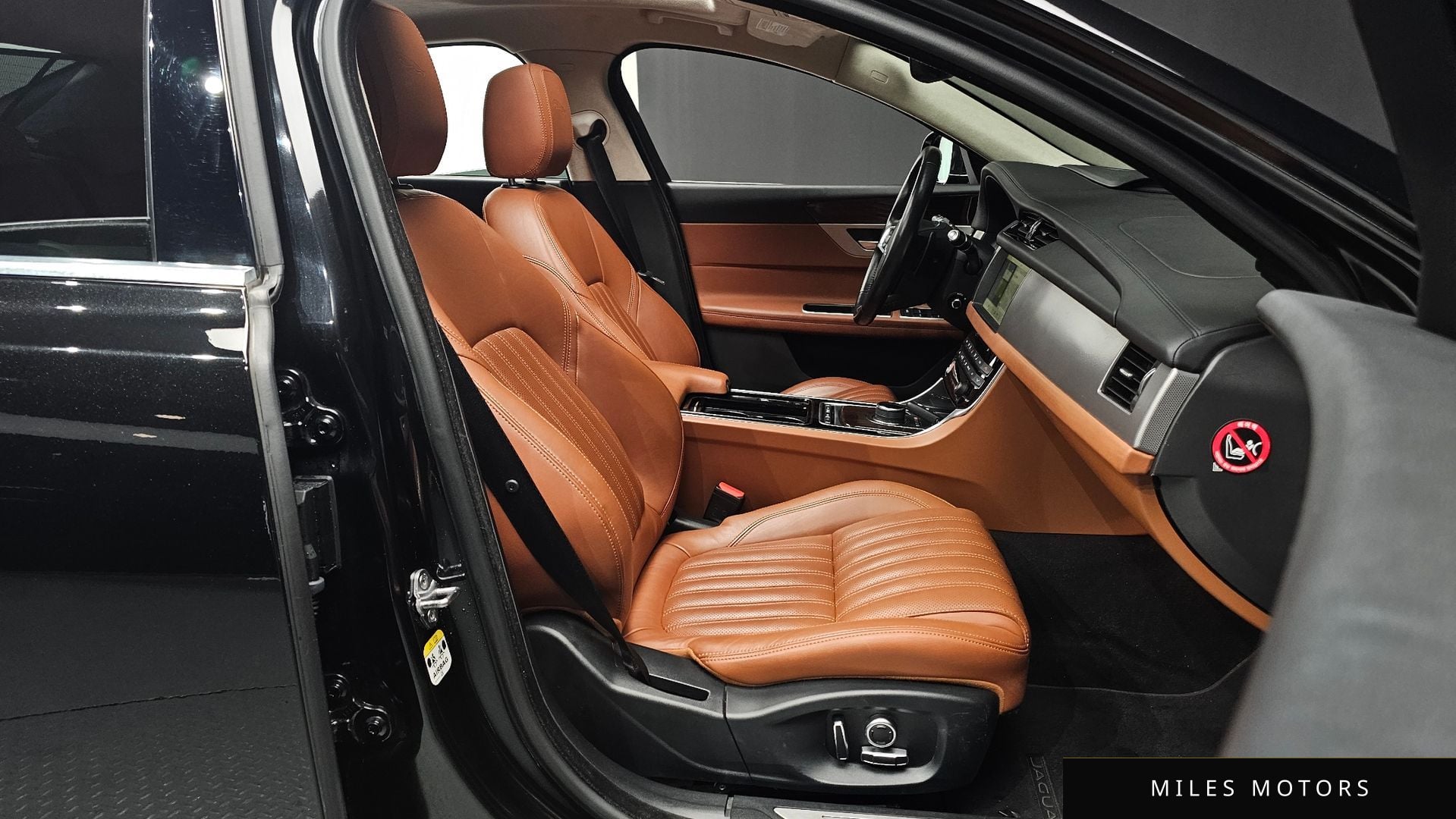 Jaguar XF (X260) 2019 — миниатюра 10