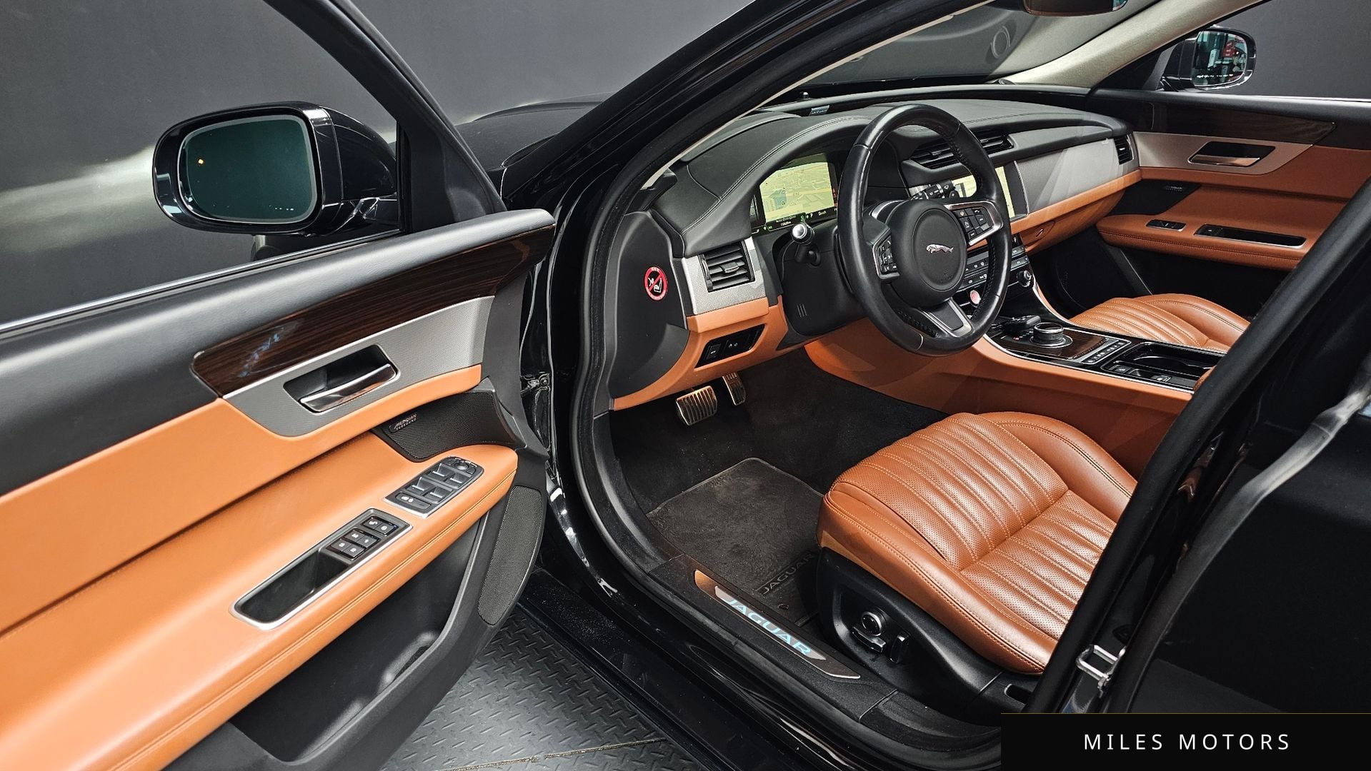 Jaguar XF (X260) 2019 — миниатюра 11