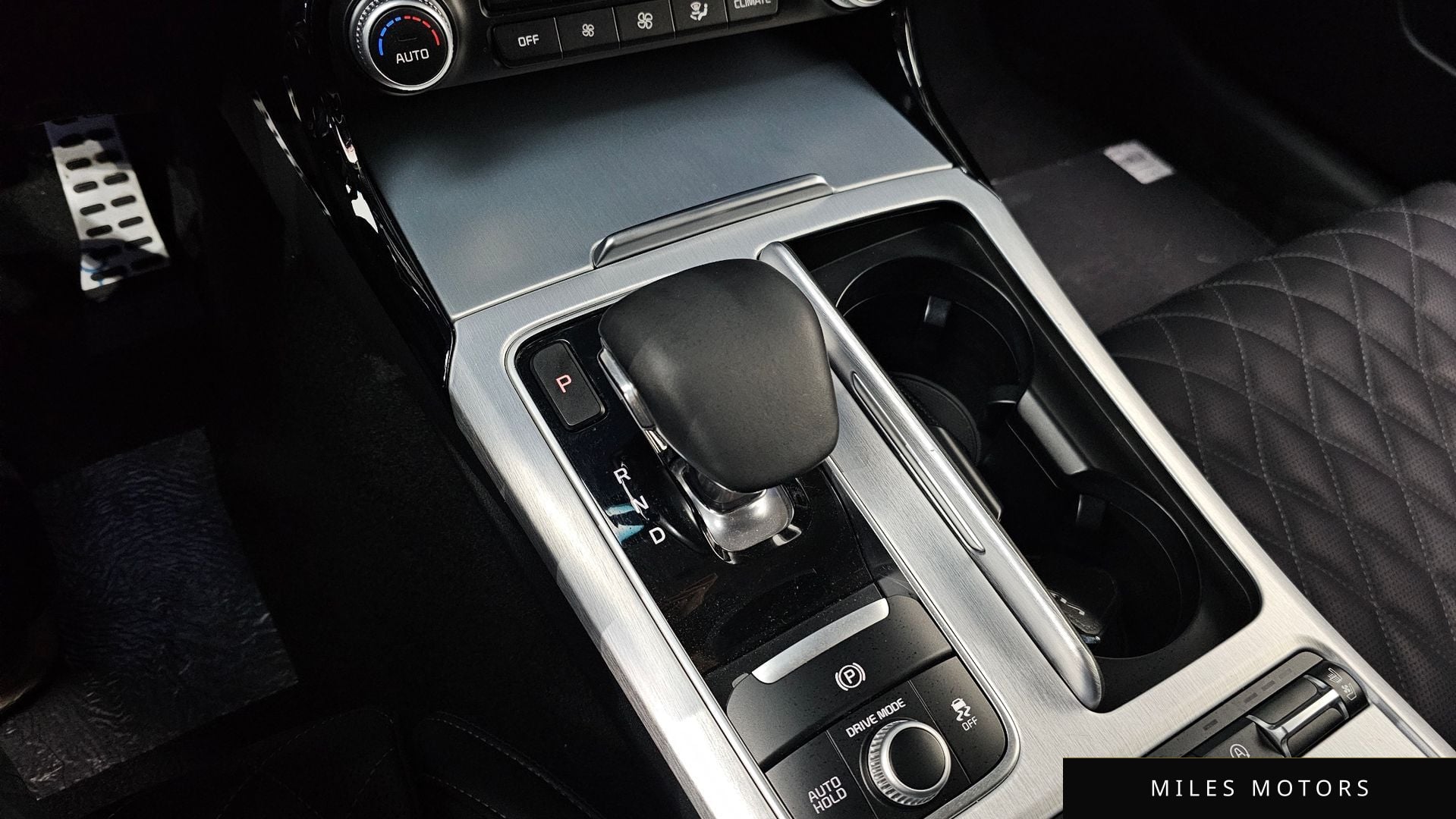 Kia Stinger 2023 — миниатюра 9