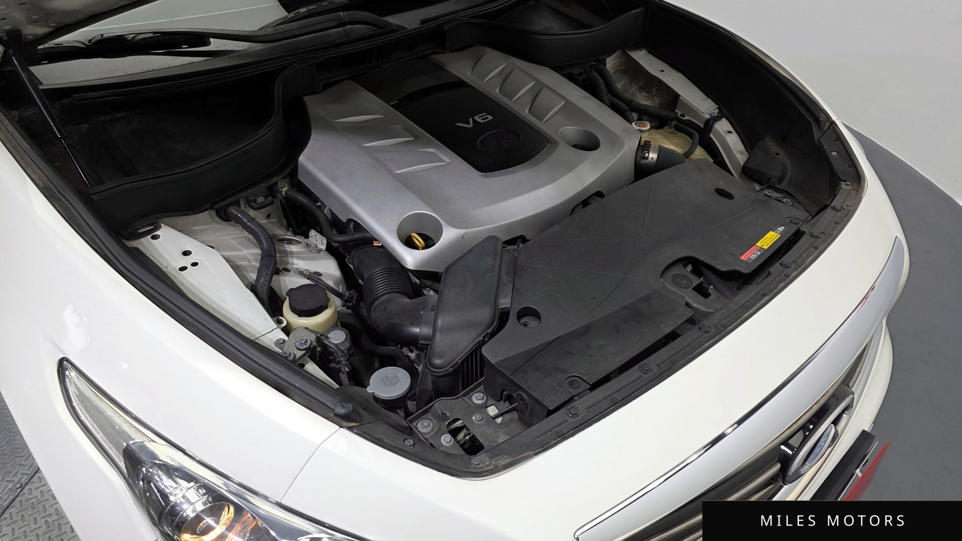 Infiniti QX70 2014 — миниатюра 6