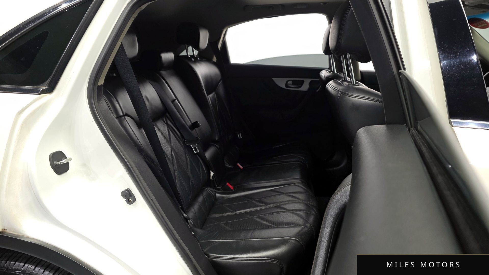 Infiniti QX70 2014 — миниатюра 12