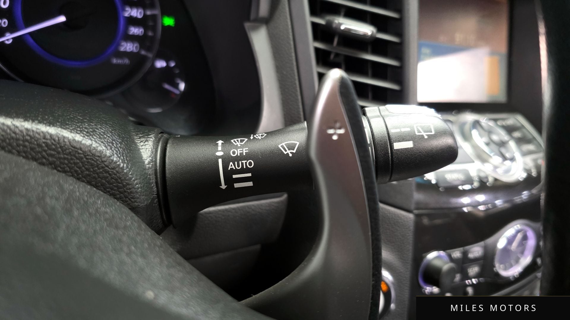 Infiniti QX70 2014 — миниатюра 18
