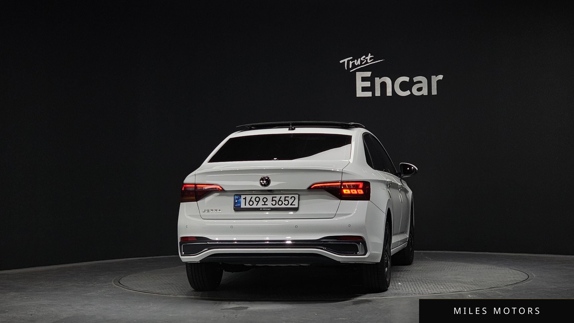 Volkswagen Jetta 2024 — миниатюра 4