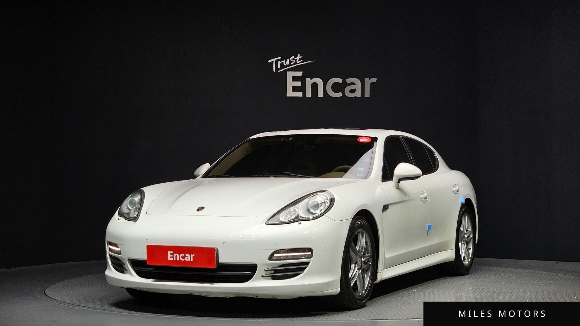 Porsche Panamera 2010 — фото 1 из 12