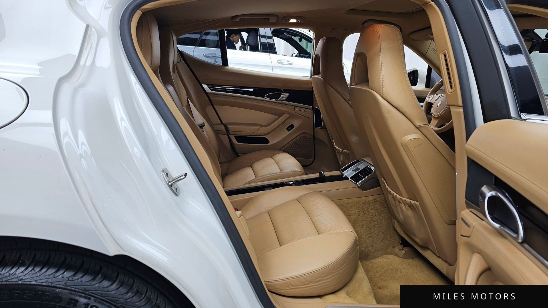 Porsche Panamera 2010 — миниатюра 12