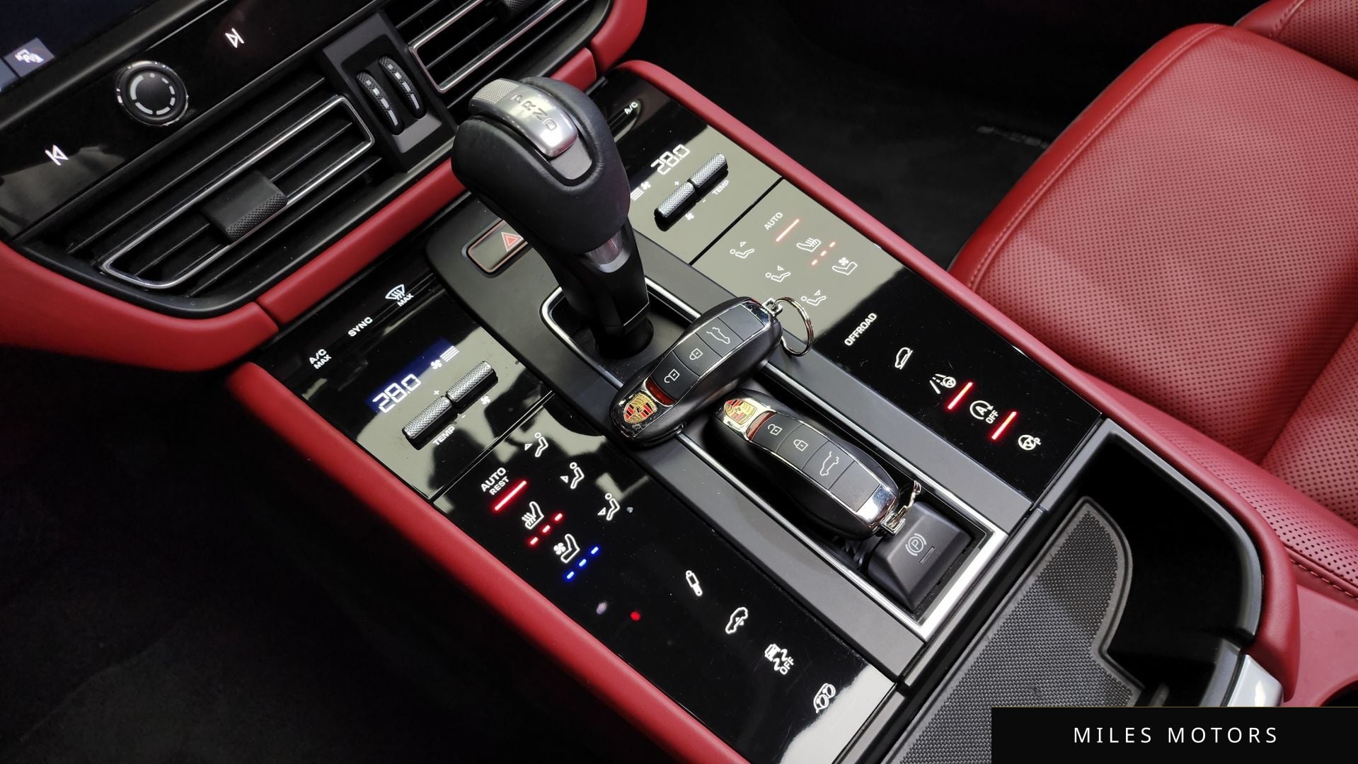 Porsche 마칸 2022 — миниатюра 9