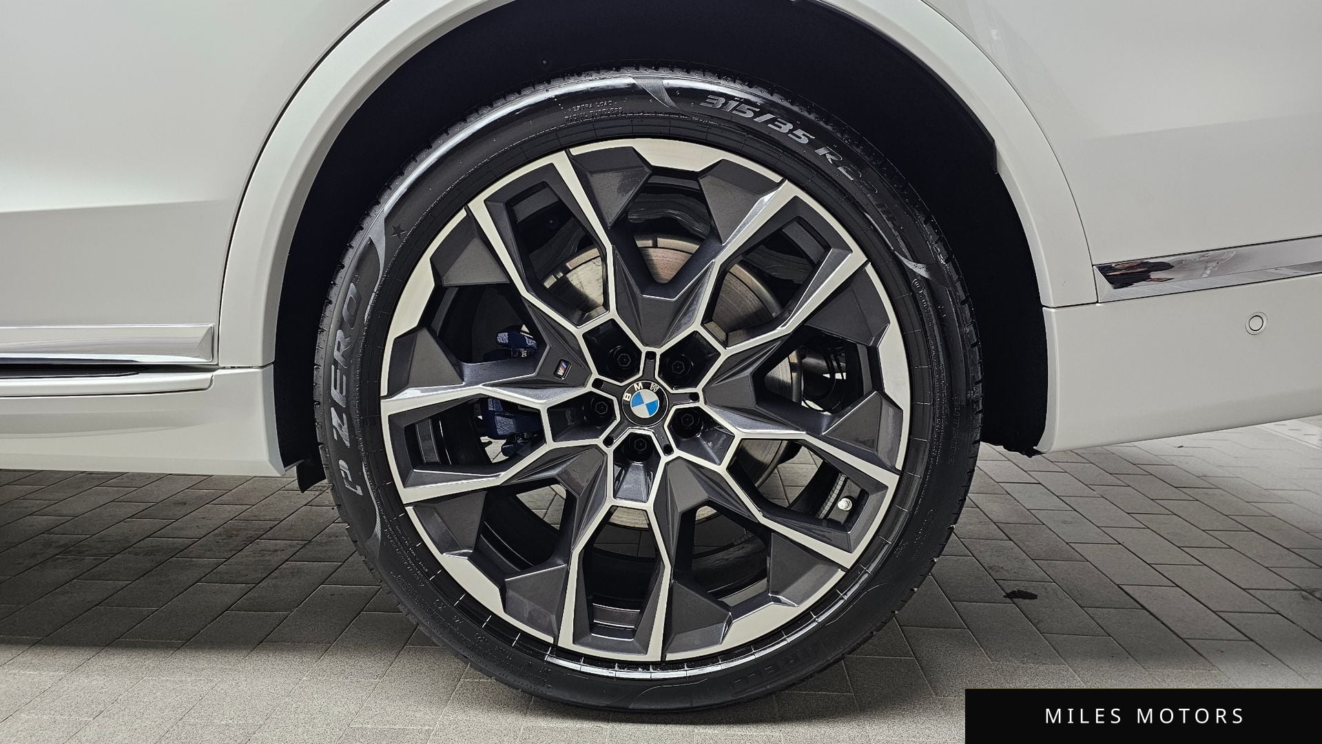 BMW X7 (G07) 2024 — миниатюра 5