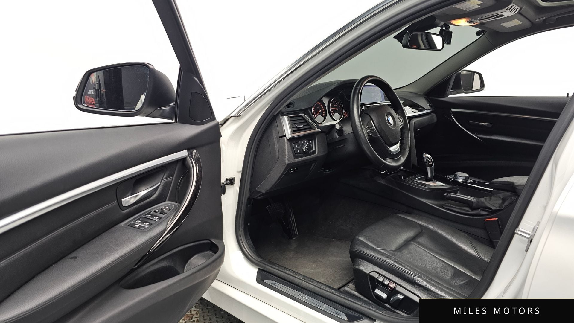 BMW 3 Series (F30) 2018 — миниатюра 10