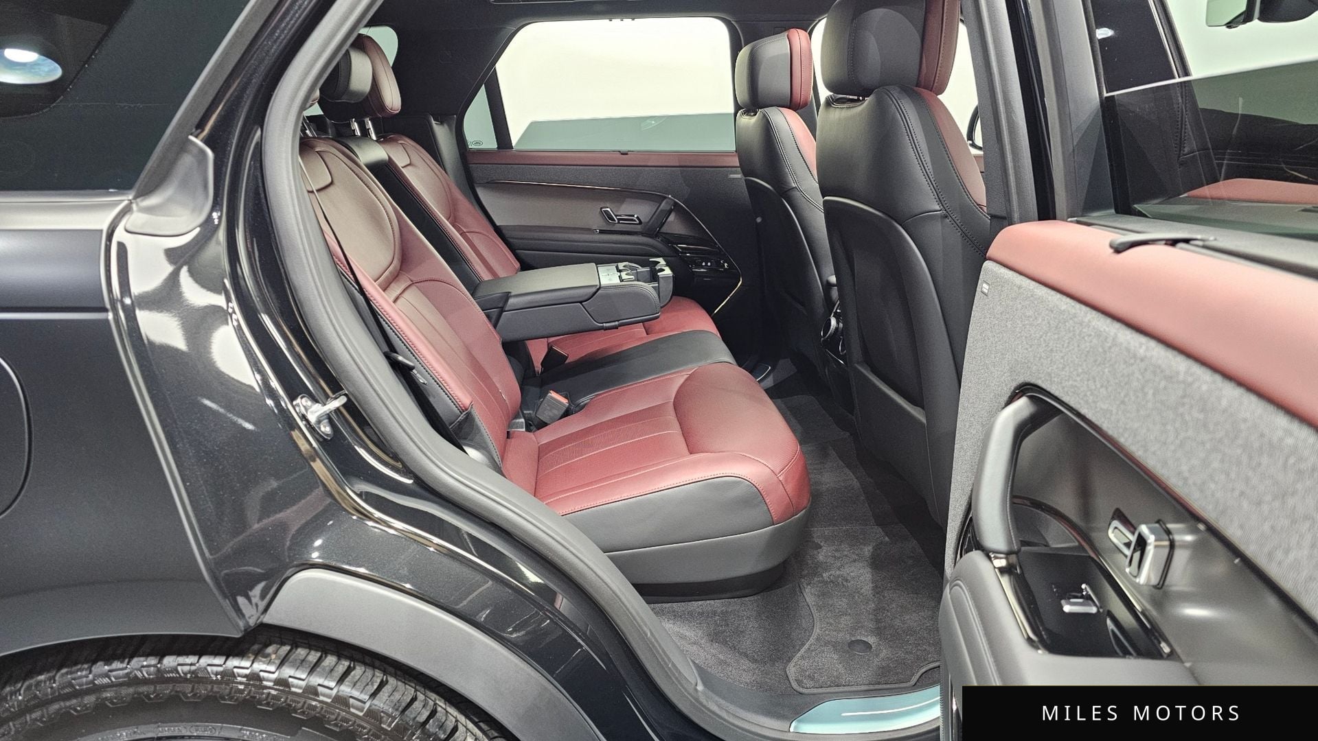 Land Rover Range Rover Sport 2025 — миниатюра 5