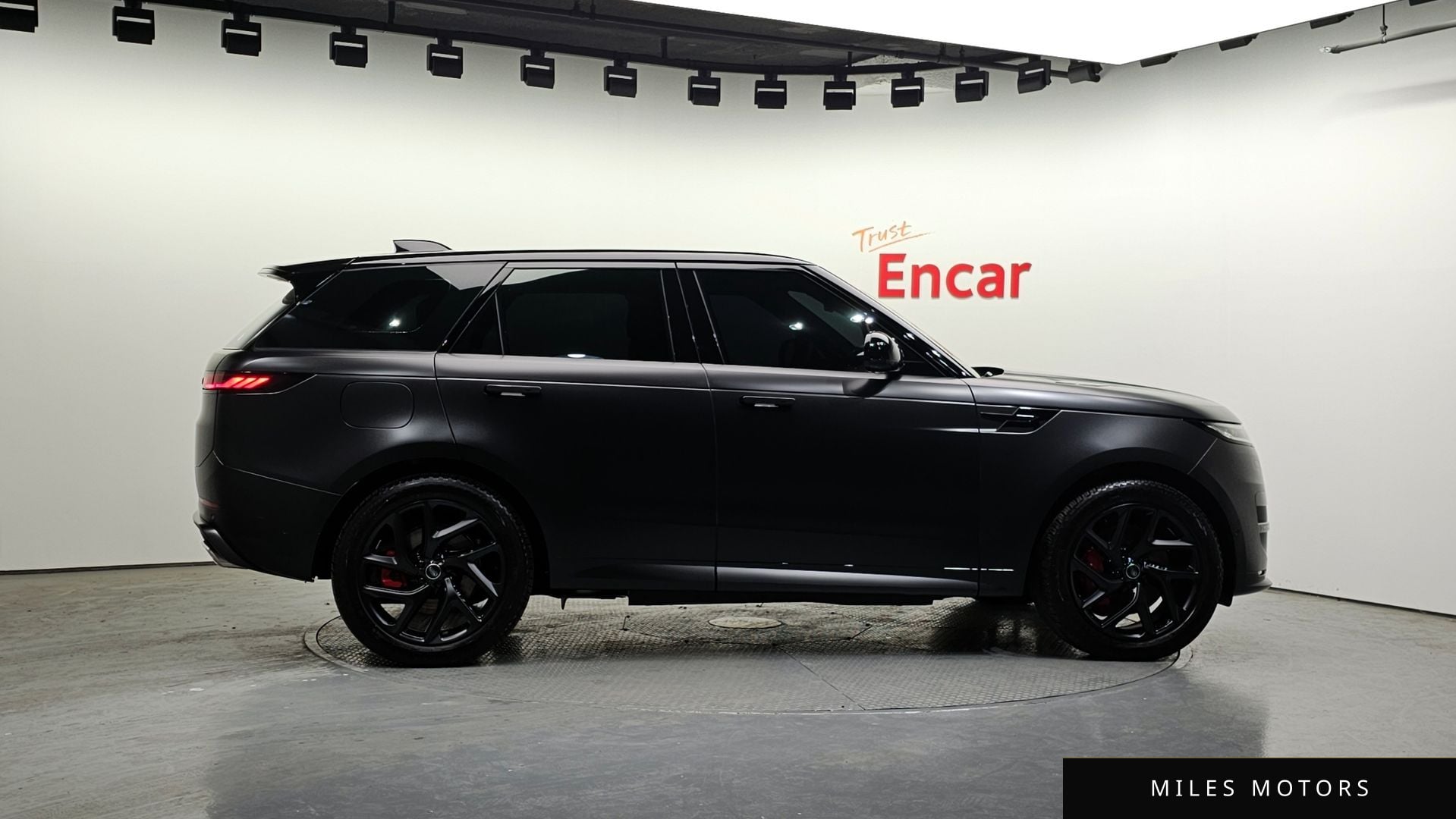 Land Rover Range Rover Sport 2025 — миниатюра 6