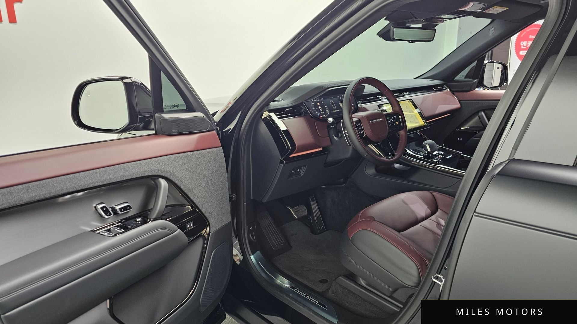 Land Rover Range Rover Sport 2025 — миниатюра 11