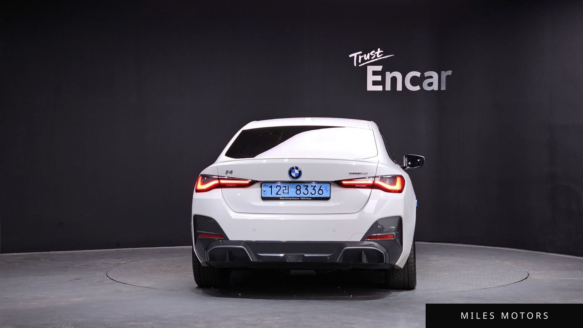 BMW i4 2023 — миниатюра 4