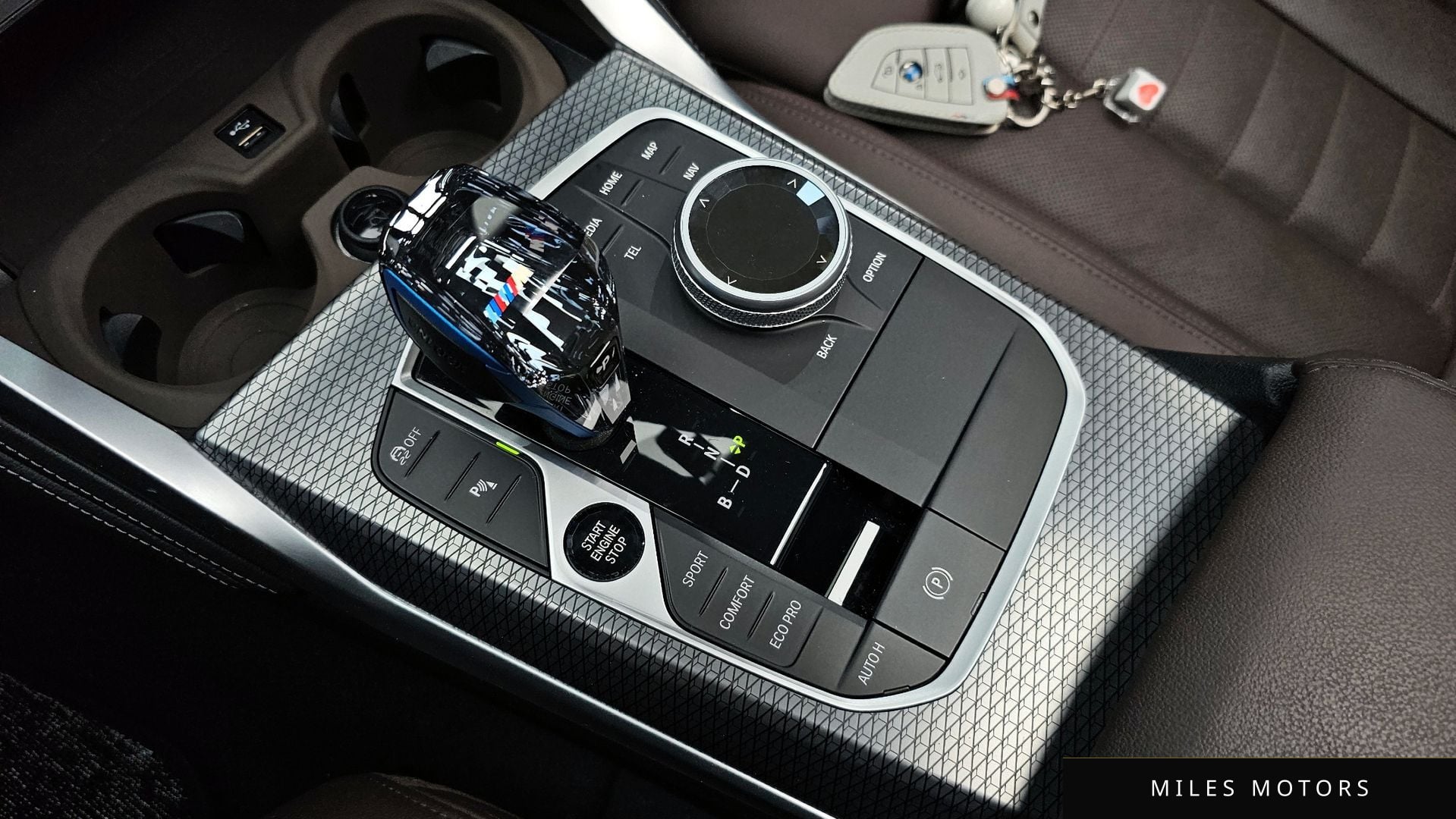 BMW i4 2023 — миниатюра 9
