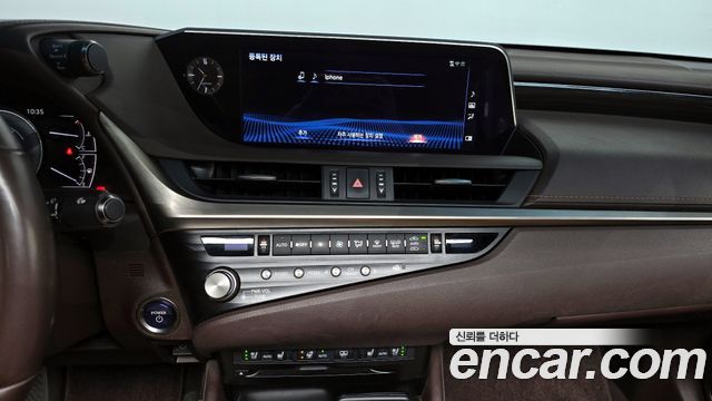 Лексус ES300h 2021 — миниатюра 14