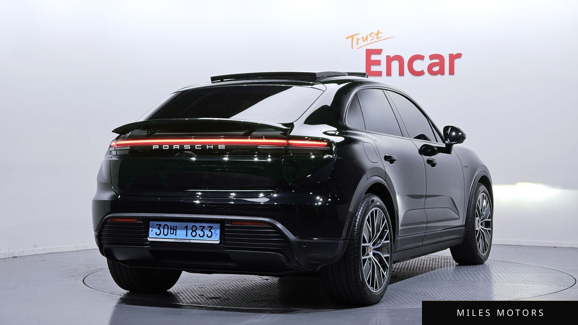 Porsche 마칸 EV 2025 — миниатюра 2