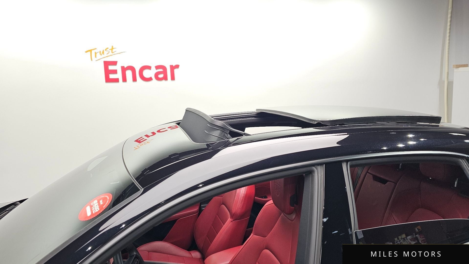 Porsche 마칸 EV 2025 — миниатюра 15