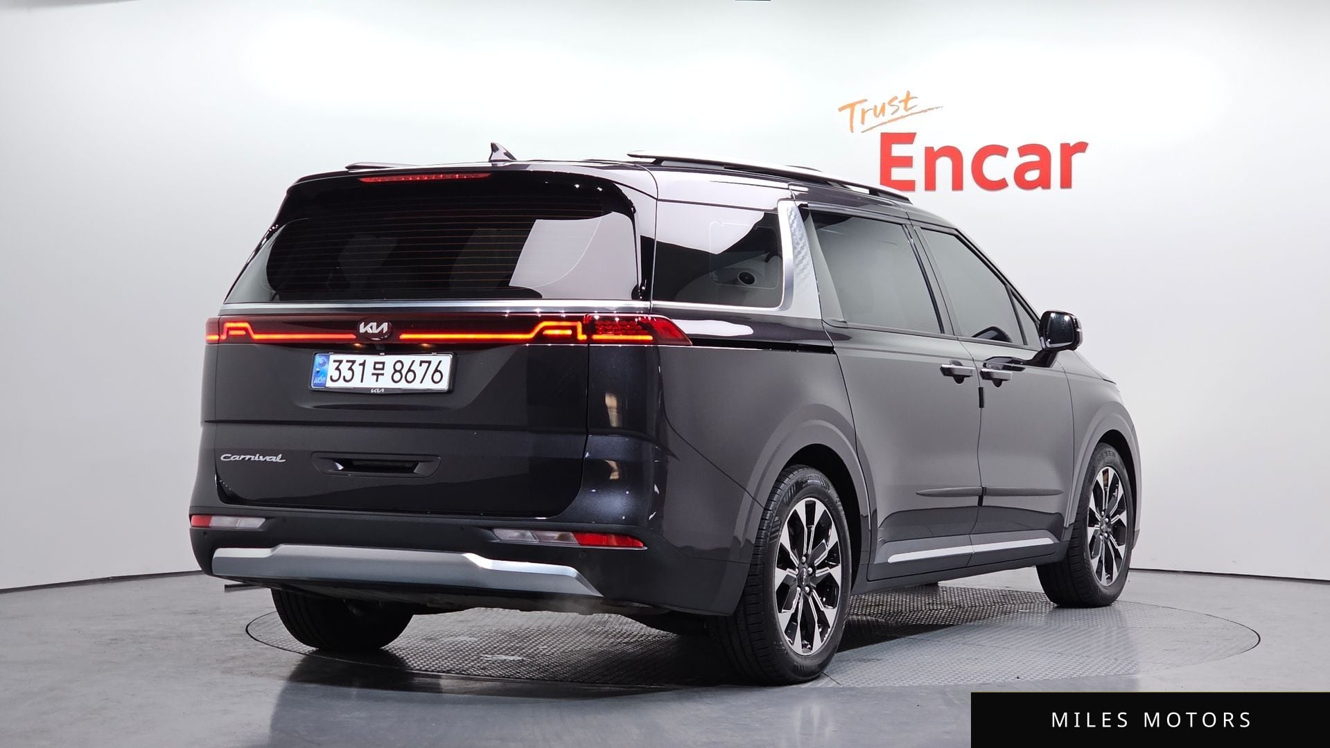 Kia Carnival 2021 — миниатюра 2